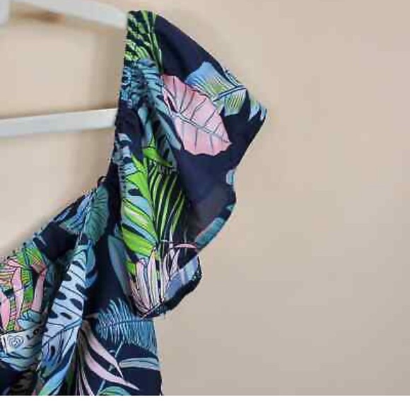 NWT LF tropical off shoulder romper BONED - Picture 2 of 9